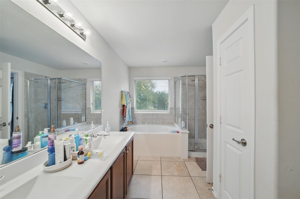 6443 Calgary Woods Lane - Photo 23