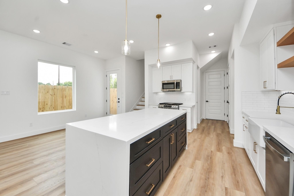 2604 Winbern Street - Photo 13