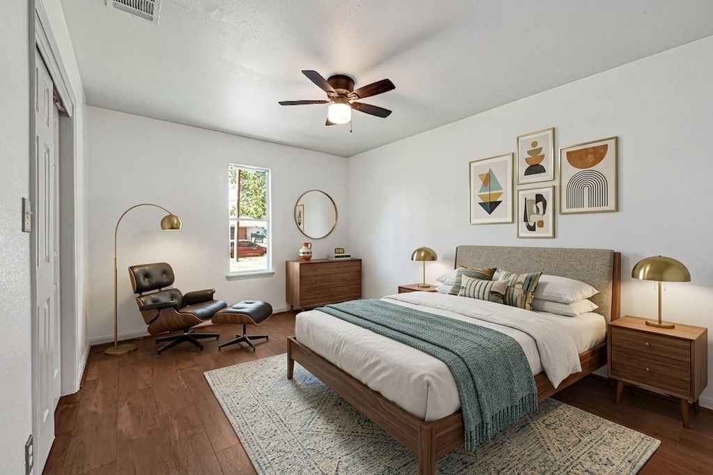 209 W 6th Street - Photo 12
