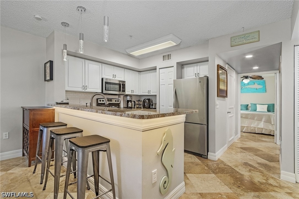 1180 Wildwood Lakes Boulevard - Photo 3