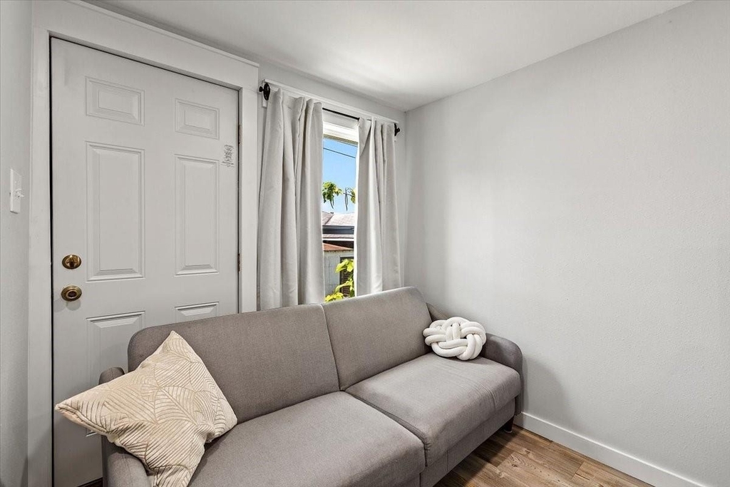 5423 Avenue R - Photo 24