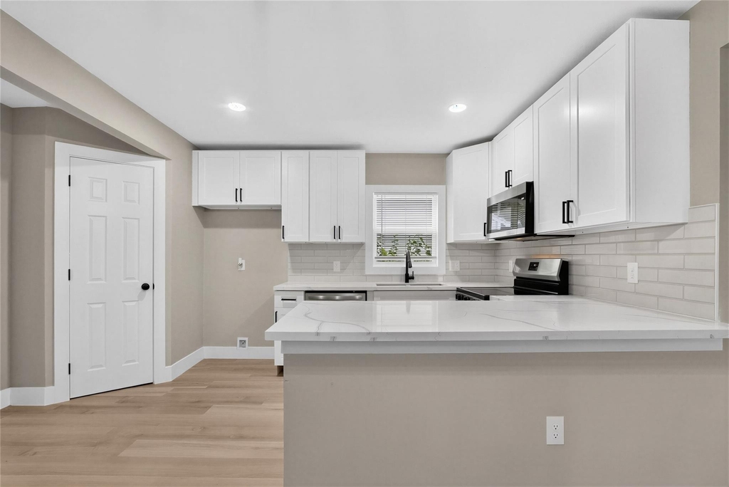 6909 Anderson Street - Photo 12