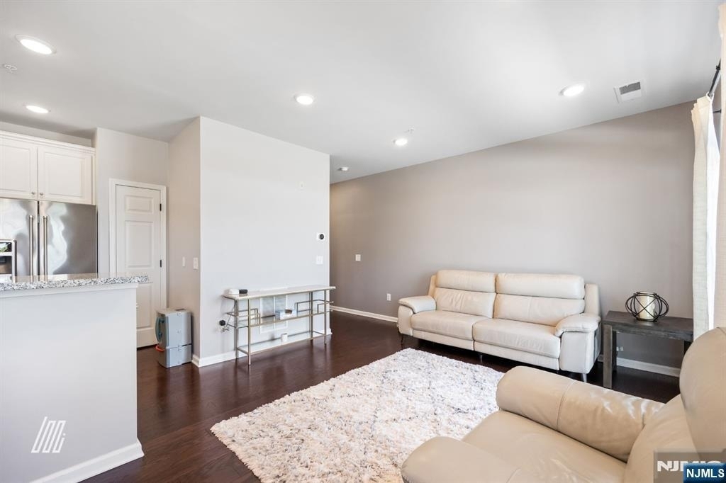 107 Wesmont - Photo 8