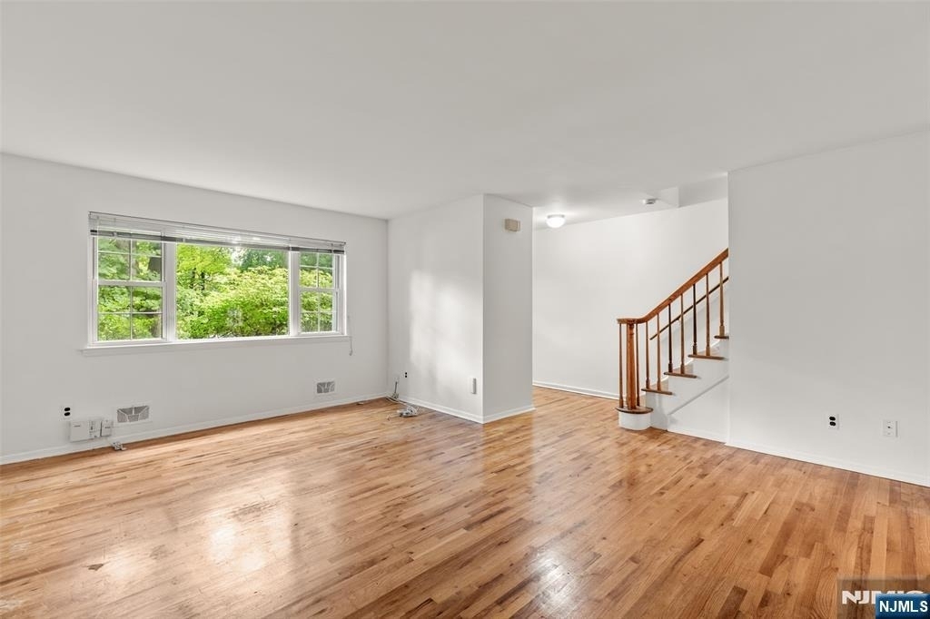 87 Poplar - Photo 3