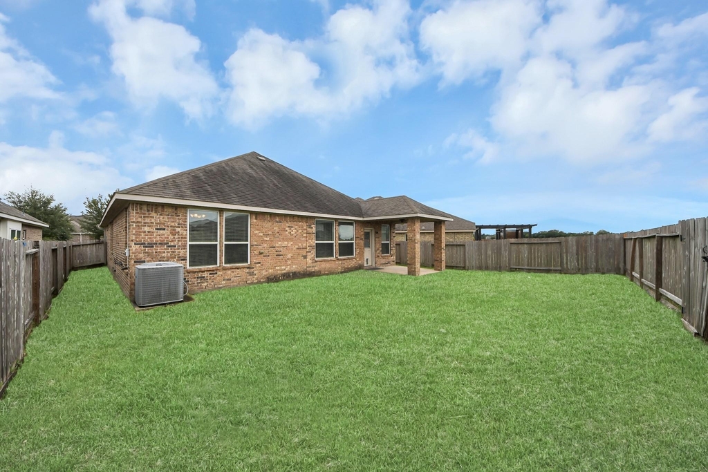 3058 Winterberry Lane - Photo 20