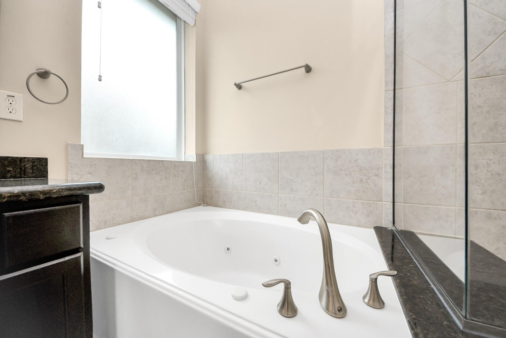 3058 Winterberry Lane - Photo 11
