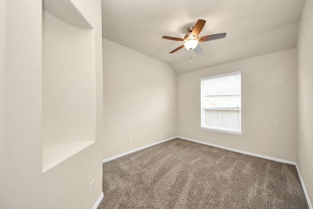3058 Winterberry Lane - Photo 14