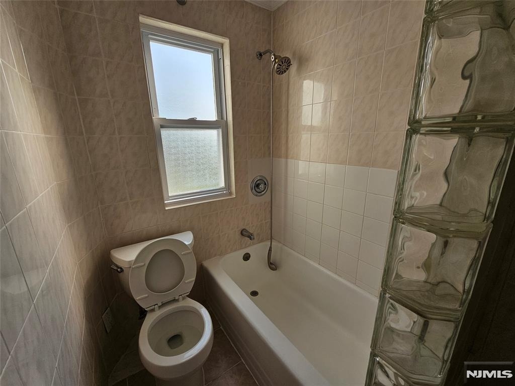 38-40 Hillside - Photo 11