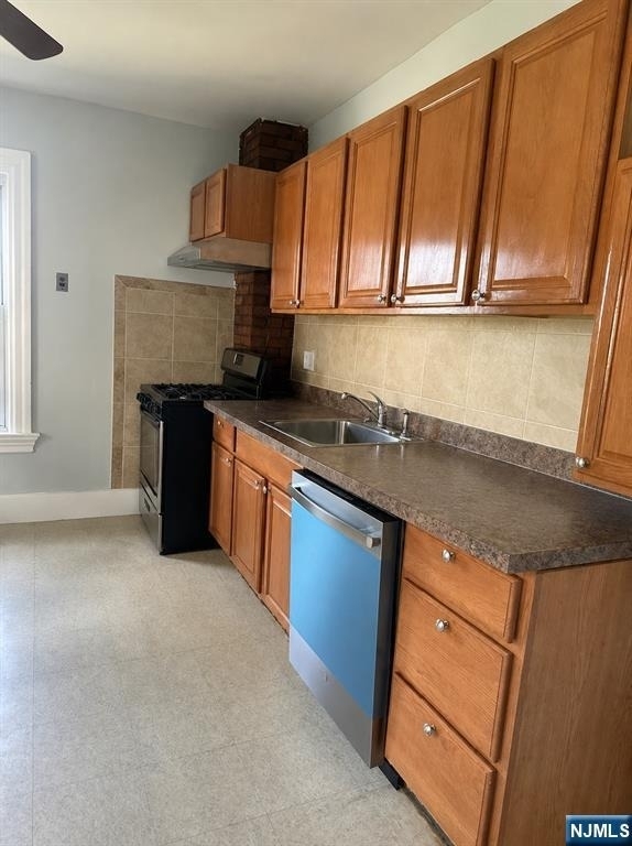 38-40 Hillside - Photo 4