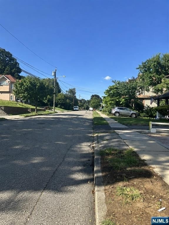 38-40 Hillside - Photo 7