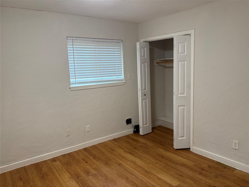 1209 N Roberson Street - Photo 12