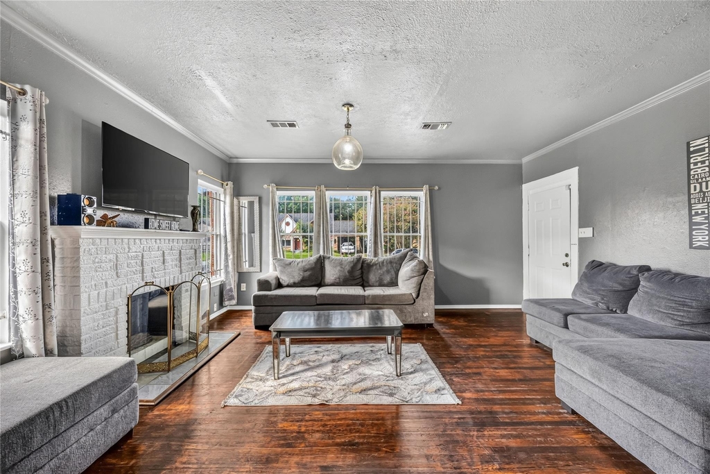 2512 Wheeler Street - Photo 3