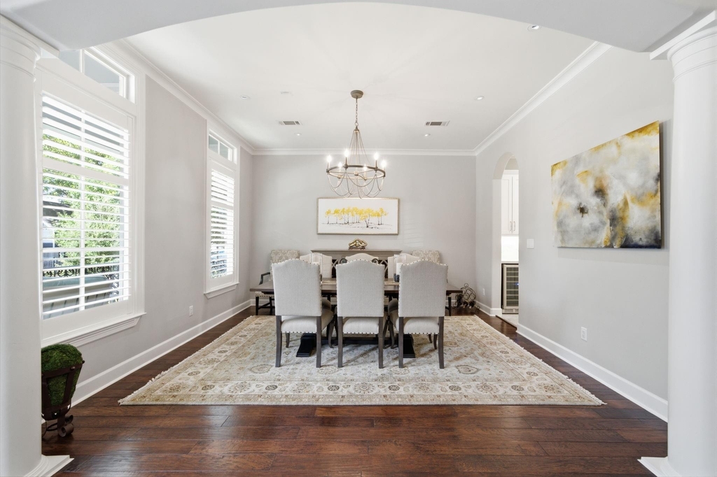 315 E 24th Street - Photo 12
