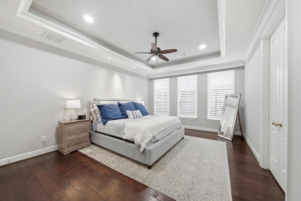 315 E 24th Street - Photo 21