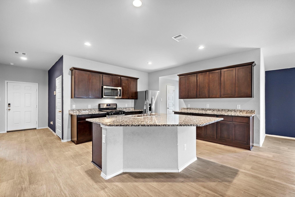 1610 Chase Anchor Court - Photo 10