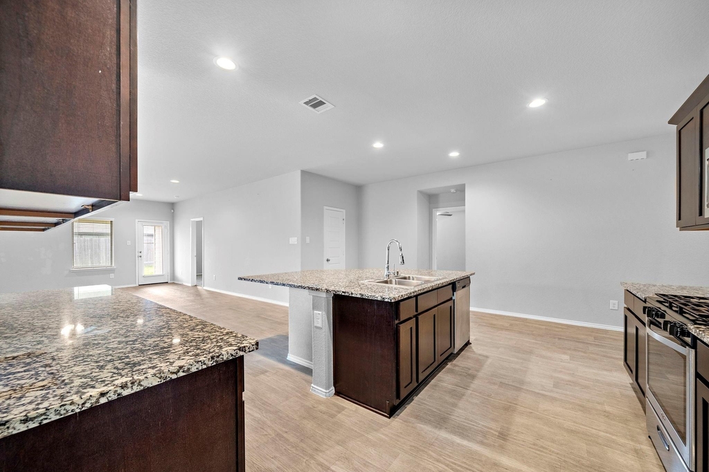 1610 Chase Anchor Court - Photo 12