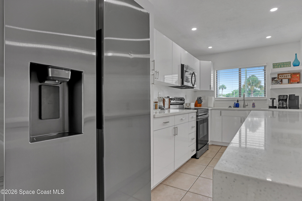 212 S Brevard Avenue S - Photo 4