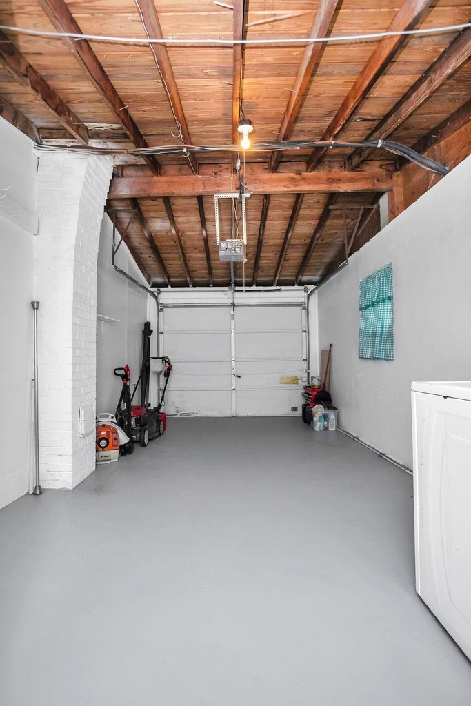 557 Buckingham Avenue - Photo 22