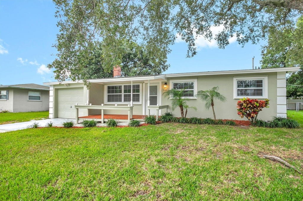 557 Buckingham Avenue - Photo 1