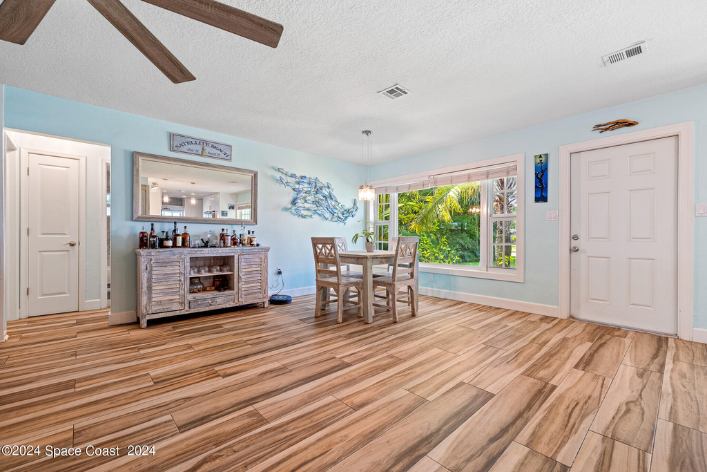 403 N Neptune Drive - Photo 10