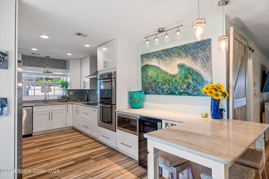 403 N Neptune Drive - Photo 1