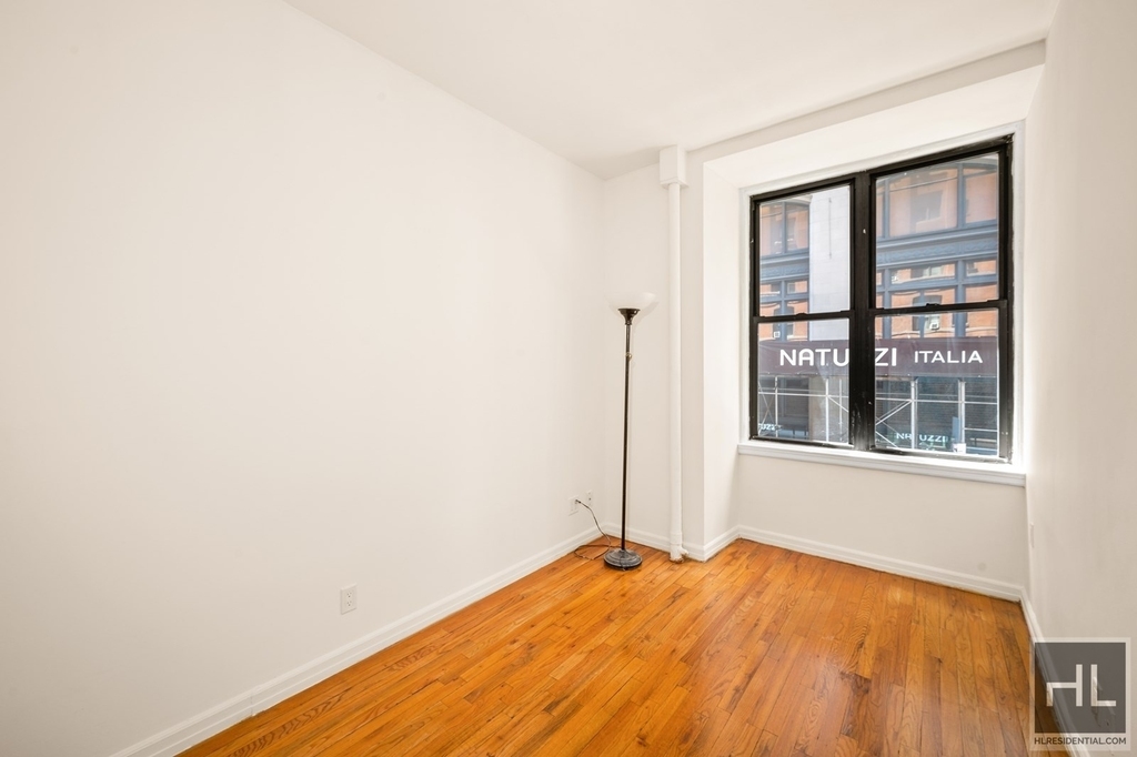 Madison Avenue - Photo 2