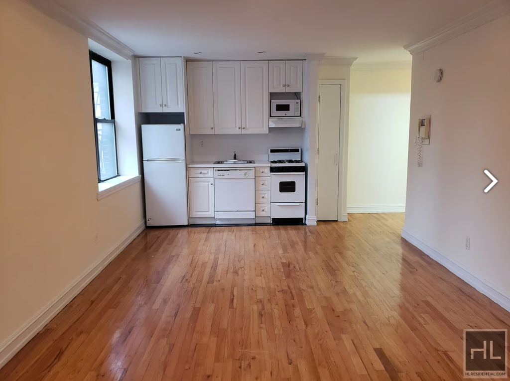 East 36th Street - Photo 1