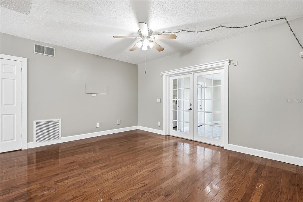 11729 Wesson Circle E - Photo 15