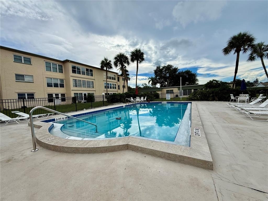 11700 Park Boulevard - Photo 6