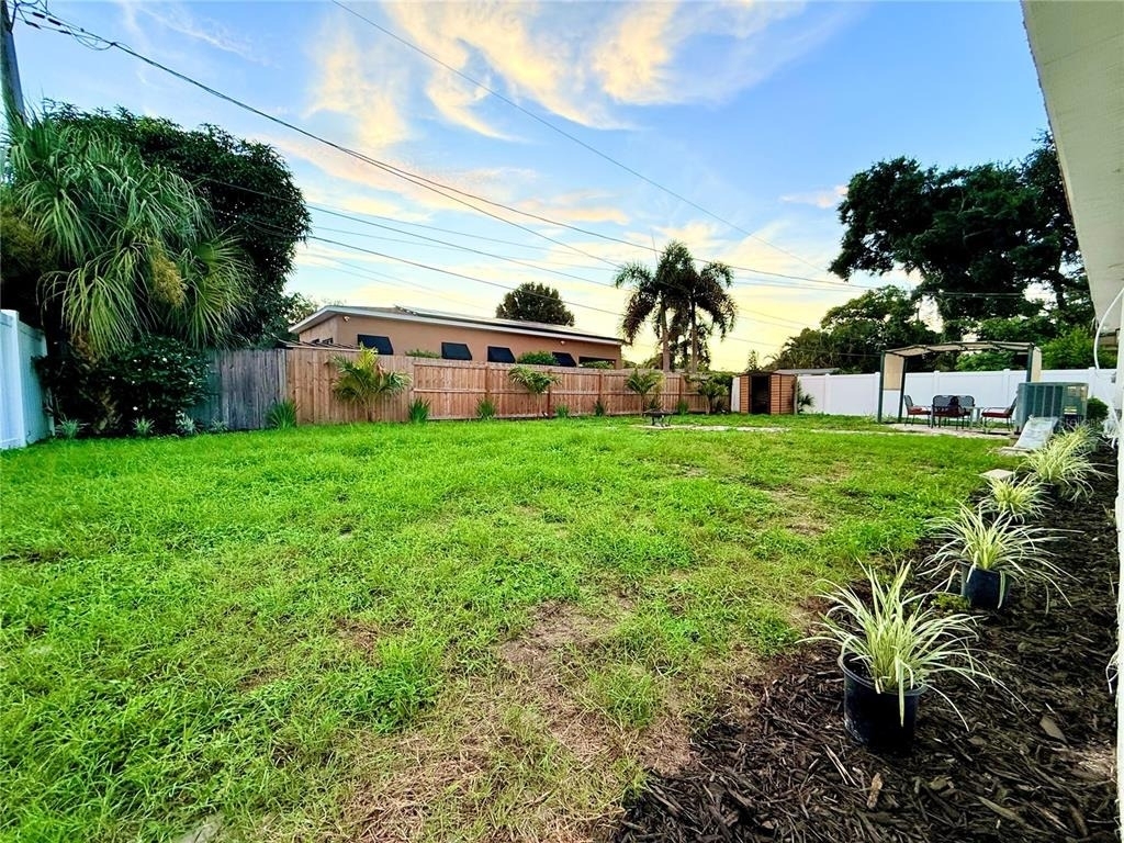 1500 77th Street N - Photo 16