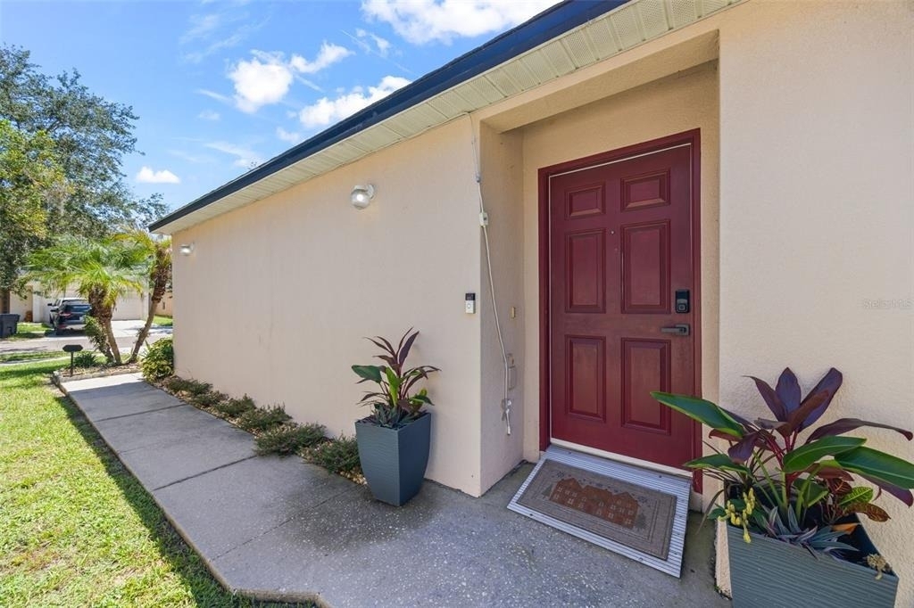 1012 Brenton Leaf Drive - Photo 4