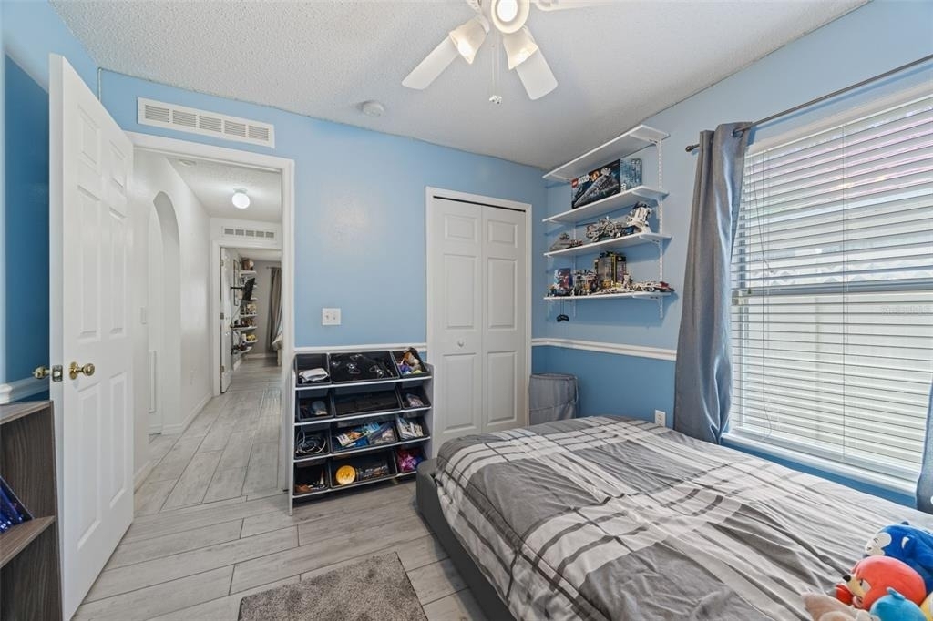 1012 Brenton Leaf Drive - Photo 19