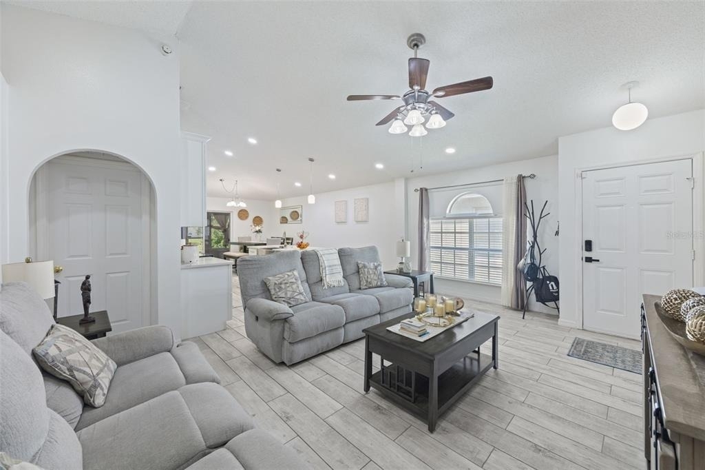 1012 Brenton Leaf Drive - Photo 5