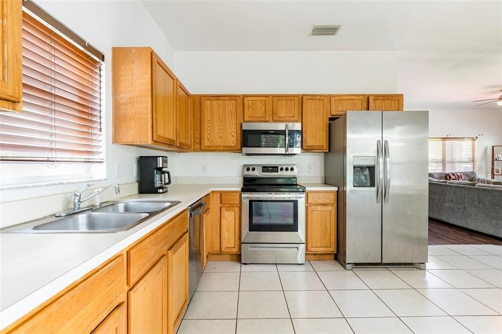 8213 N Klondyke Street - Photo 10