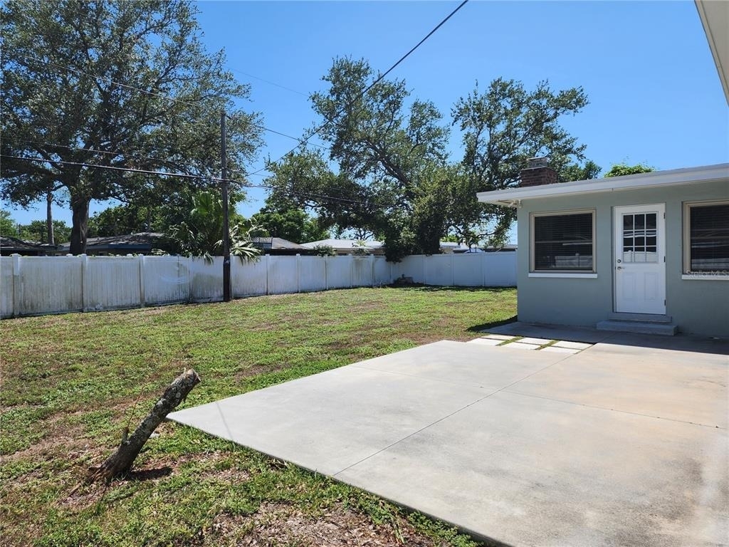 2347 Eastwood Drive - Photo 15