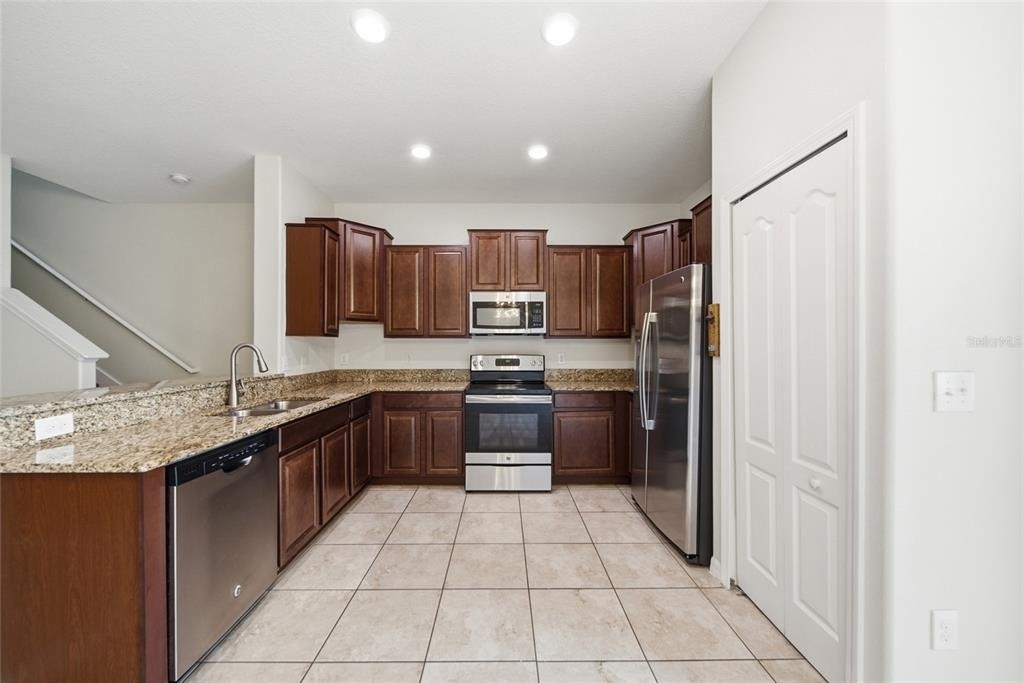 1720 Ivory Goose Place - Photo 9