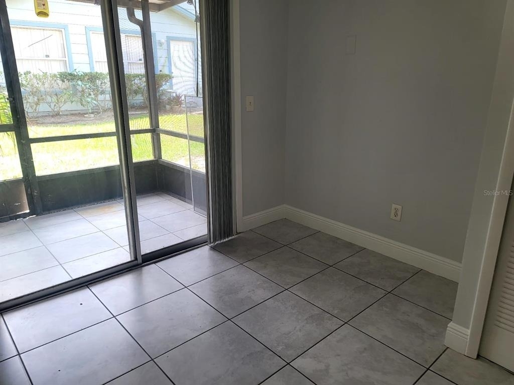 3254 Chesswood Avenue - Photo 10