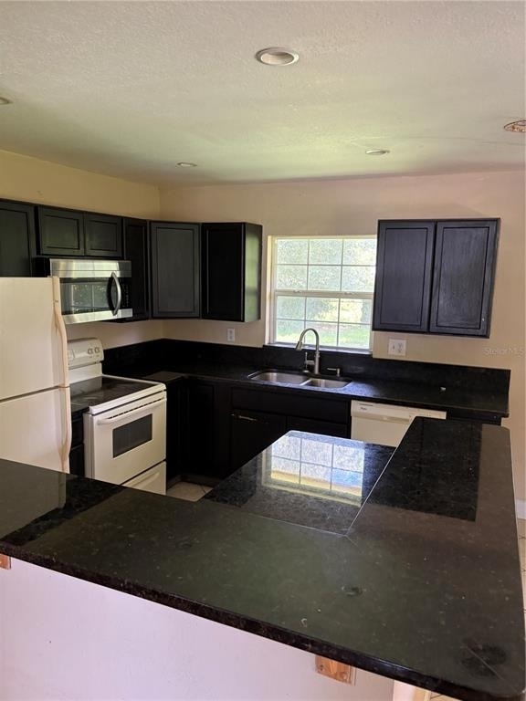 4205 Ne 11th Avenue - Photo 4