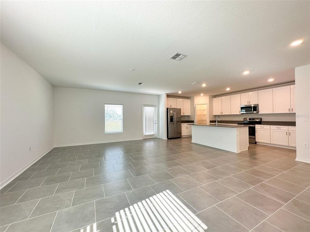 676 Grove Street - Photo 4