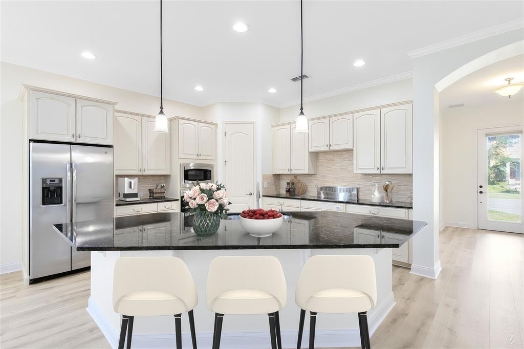 8408 Laureate Boulevard - Photo 5