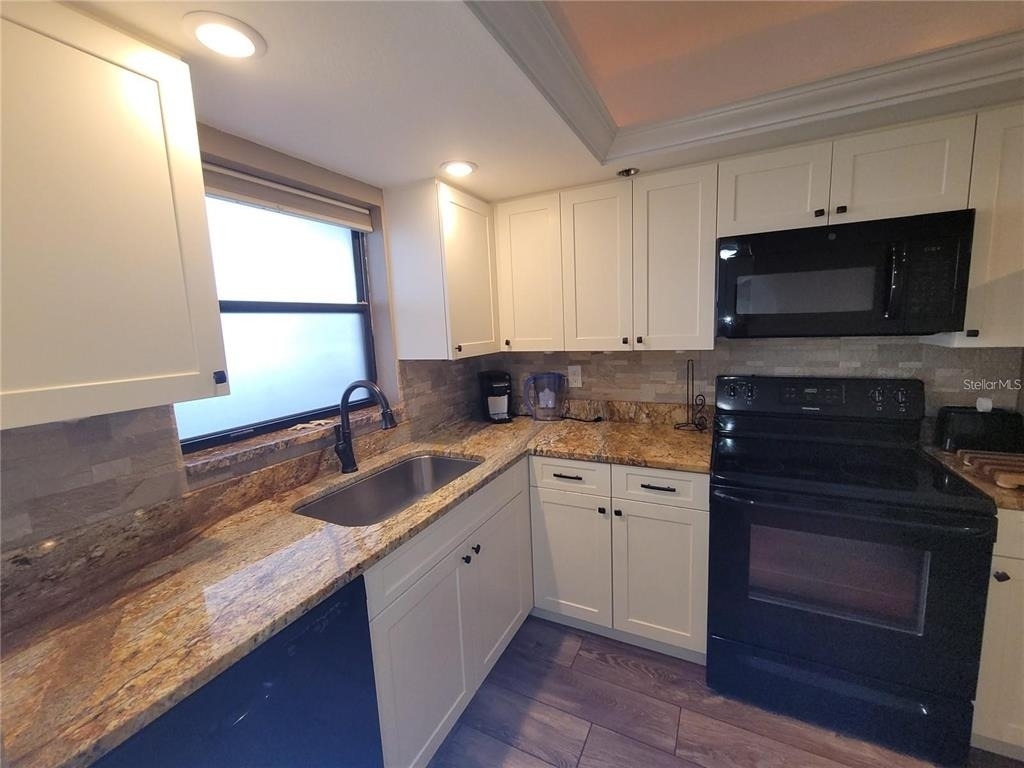 104 Capri Isles Boulevard - Photo 13
