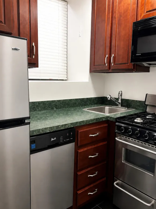 235 East 13th Street - Photo 5