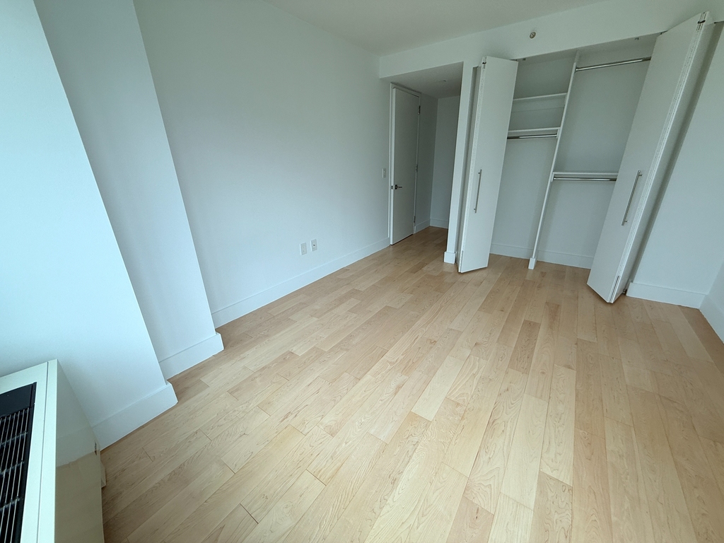 Center Boulevard - Photo 15