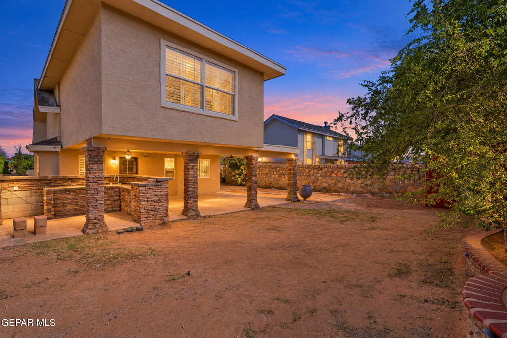 3157 Royal Jewel Street - Photo 31