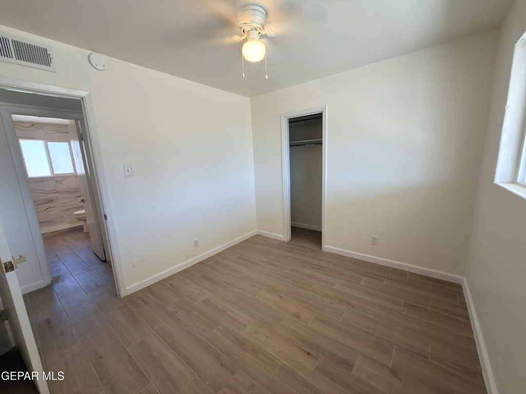 7605 Parkland Drive - Photo 14