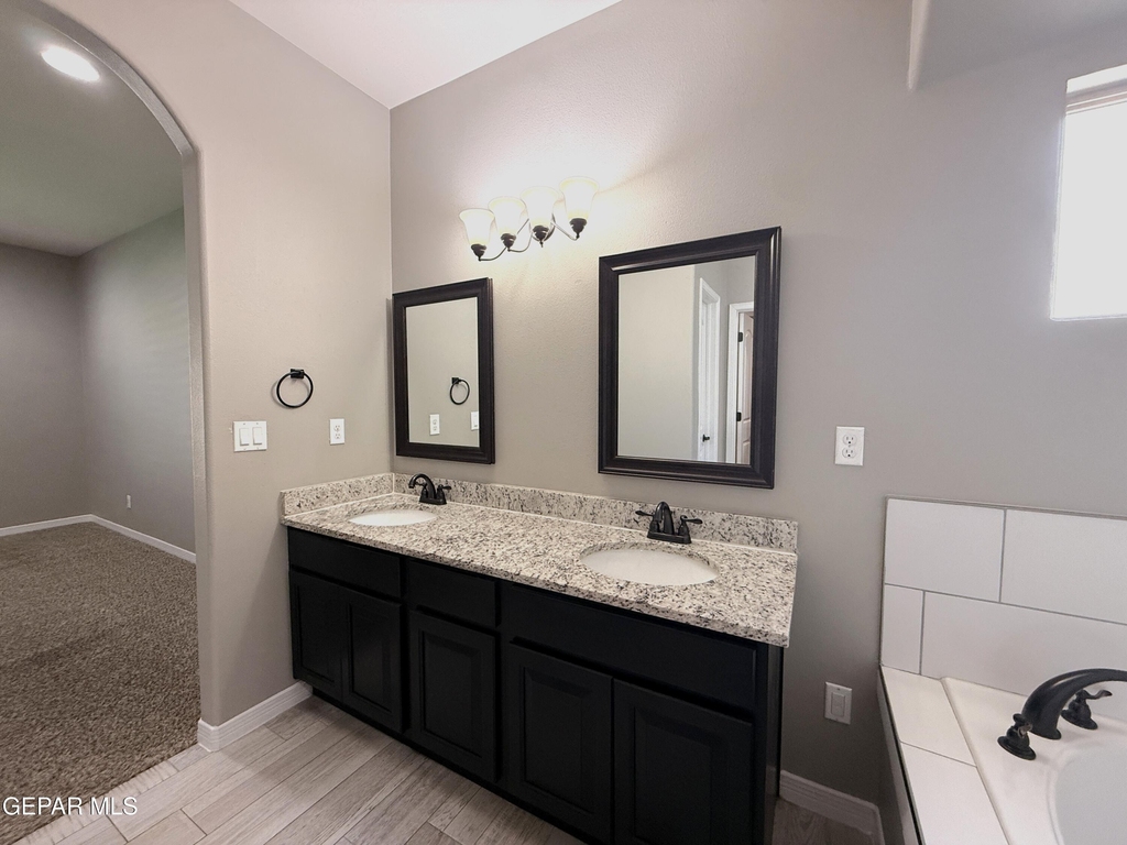 12125 Chapel Hill Road - Photo 21