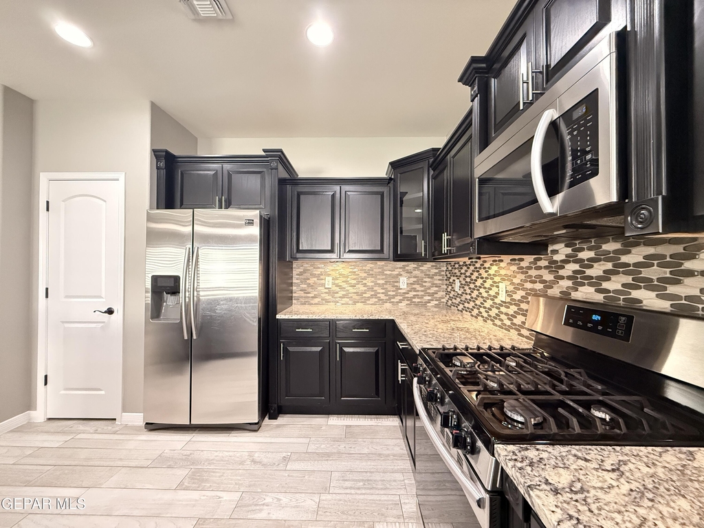 12125 Chapel Hill Road - Photo 15