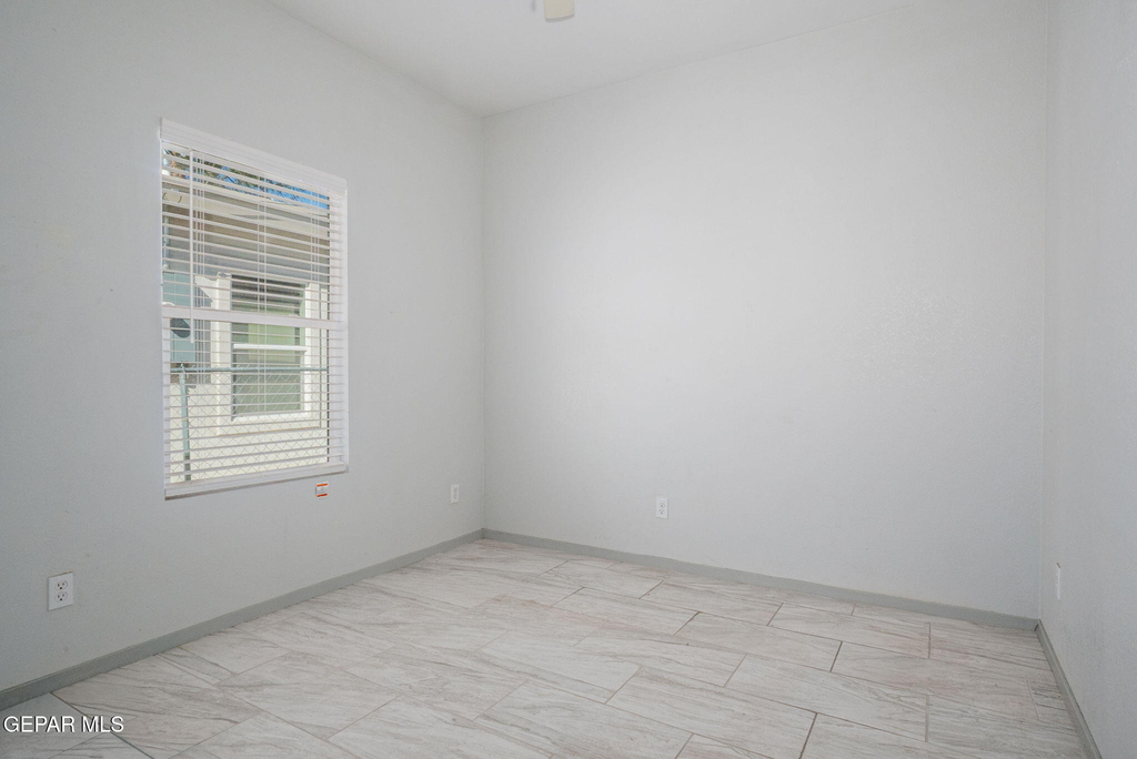 621 Main Street - Photo 11