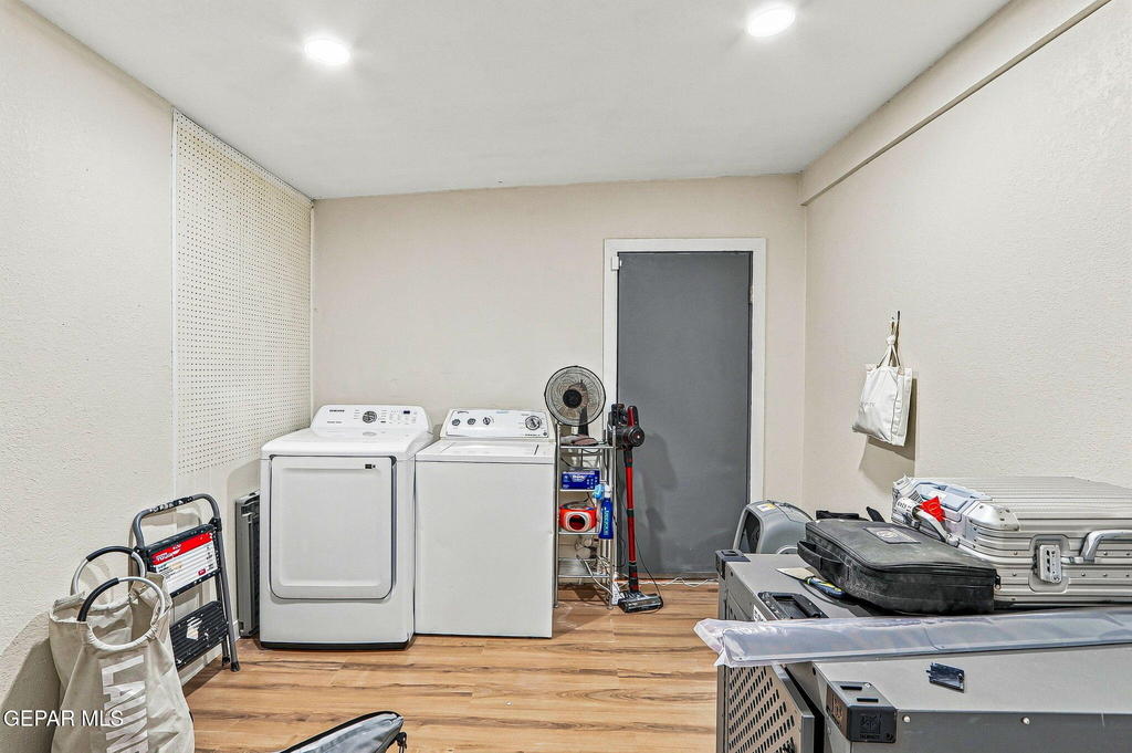 10532 Goodman Street - Photo 12