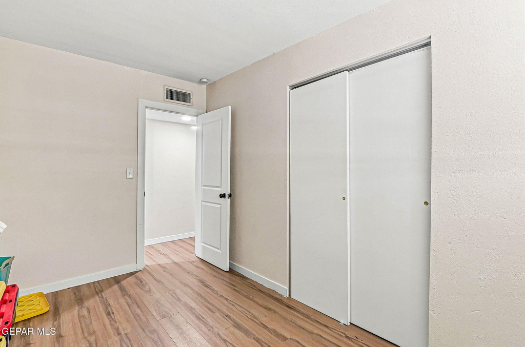 10532 Goodman Street - Photo 15
